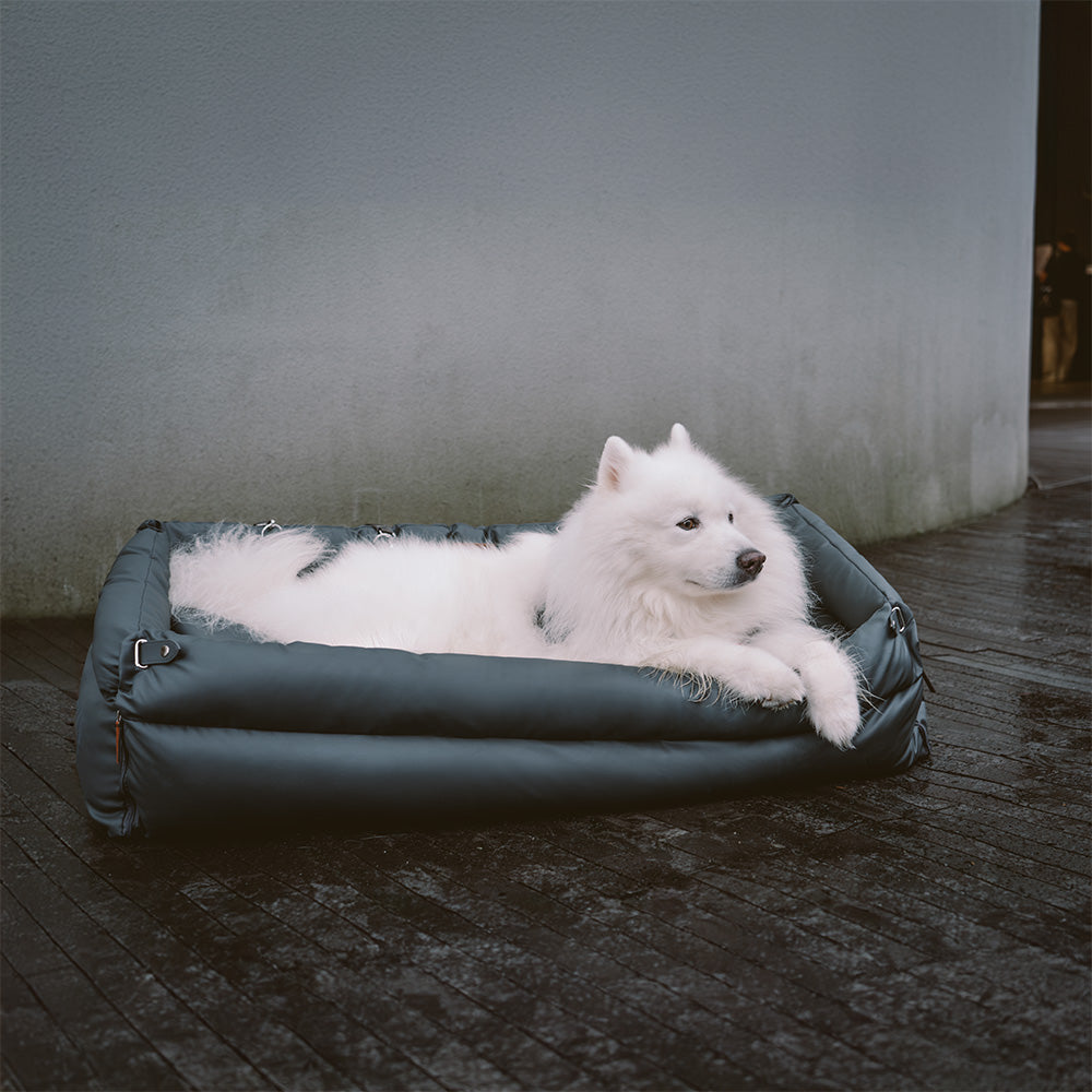 Letto Rialzato Deluxe Per Cani In Finta Pelle – Urban Voyager