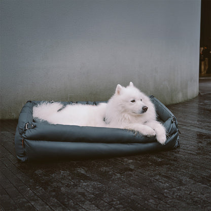 Letto Rialzato Deluxe Per Cani In Finta Pelle – Urban Voyager